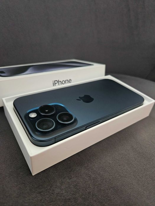 Apple iPhone 15 PRO / 256 GB / Gwarancja