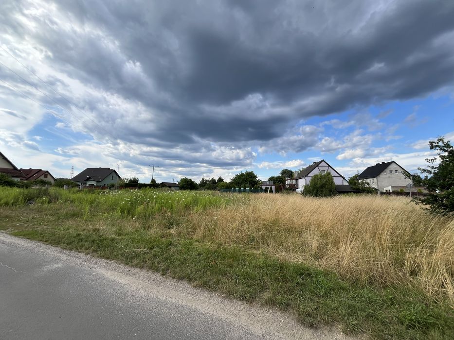Działki budowlane 10 i 15 arów we wsi Dobra obok Bolesławca