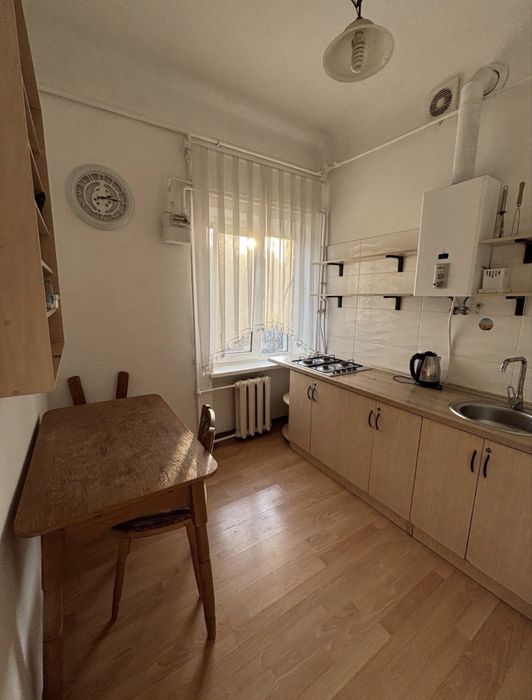 Оренда 2 кімнатна квартира  вул Проспект Незалежності