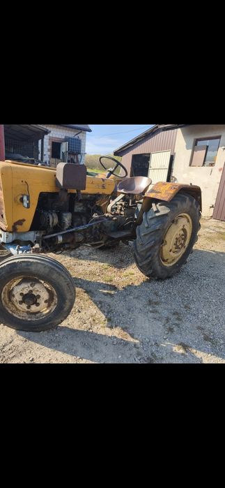 Sprzedam ciągnik Massey Ferguson  235 3p sadowniczy  Hurliman  60Hp