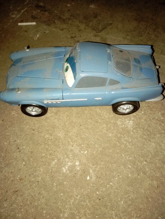 Vendo este brinquedo muito bonito antigo