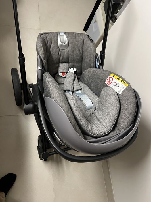 conjunto cybex. carrinho, coque e alcofa que se transforma em cadeira