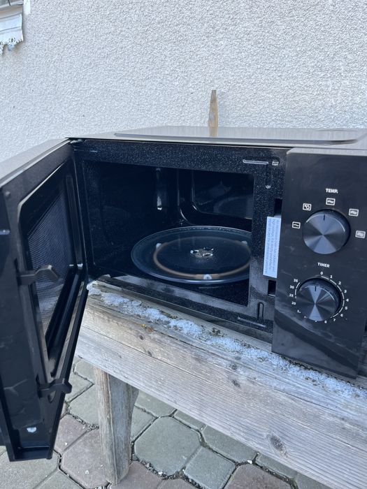 Мікрохвильова піч