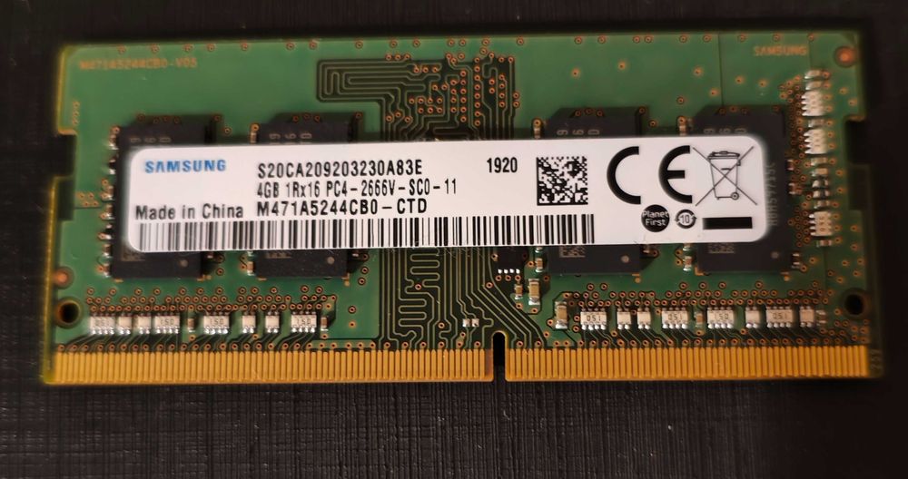 Pamięć 4 GB Ram DDR4 2400 Samsung sprawna