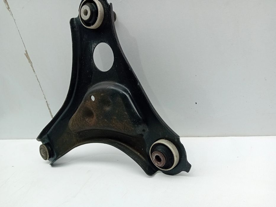 Braço de suspensão frente direito RENAULT Twingo III (BCM_)