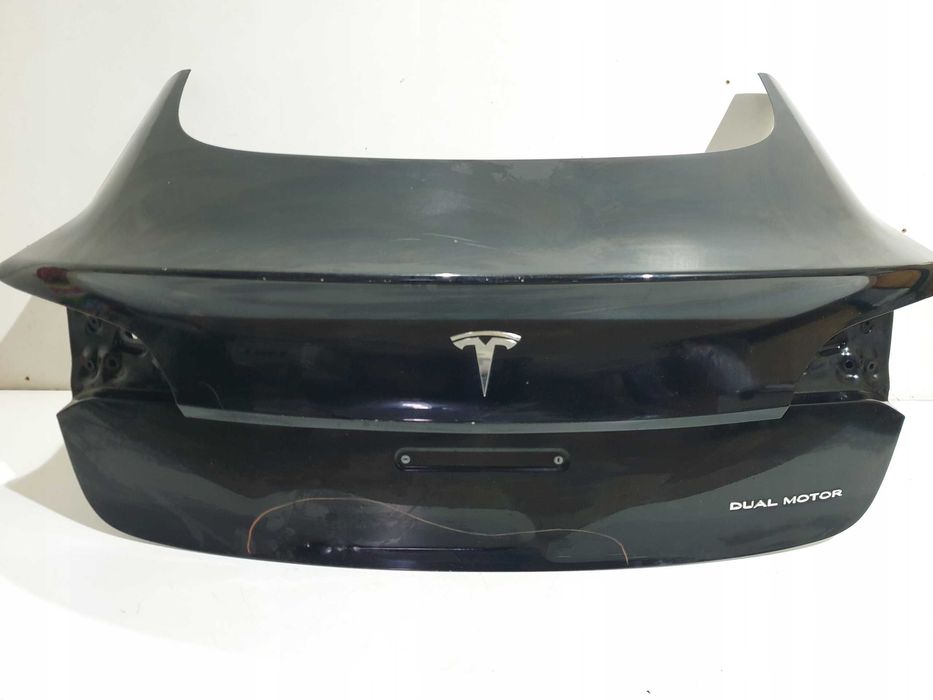 Tesla Model 3 кришка багажника ляда - рестайл дорестайл