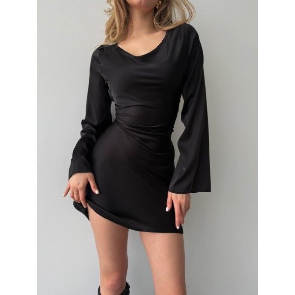 Сукня чорна міні шовкова атласна на завʼязках на штурівці на спинці