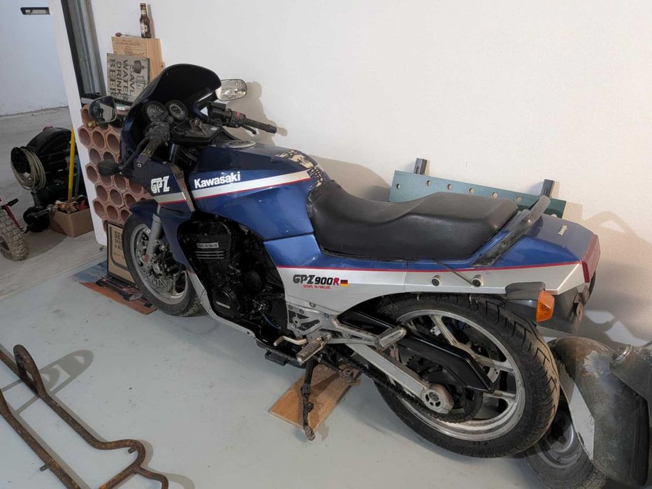 Motos anos 80 Kawasaki GPZ, Cagiva com motor Ducati, Moto Morini