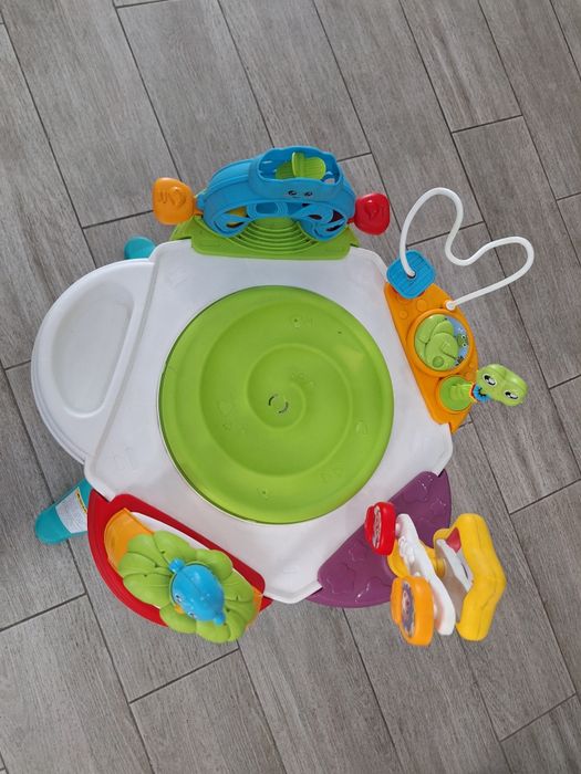 Mesa de atividades bébé