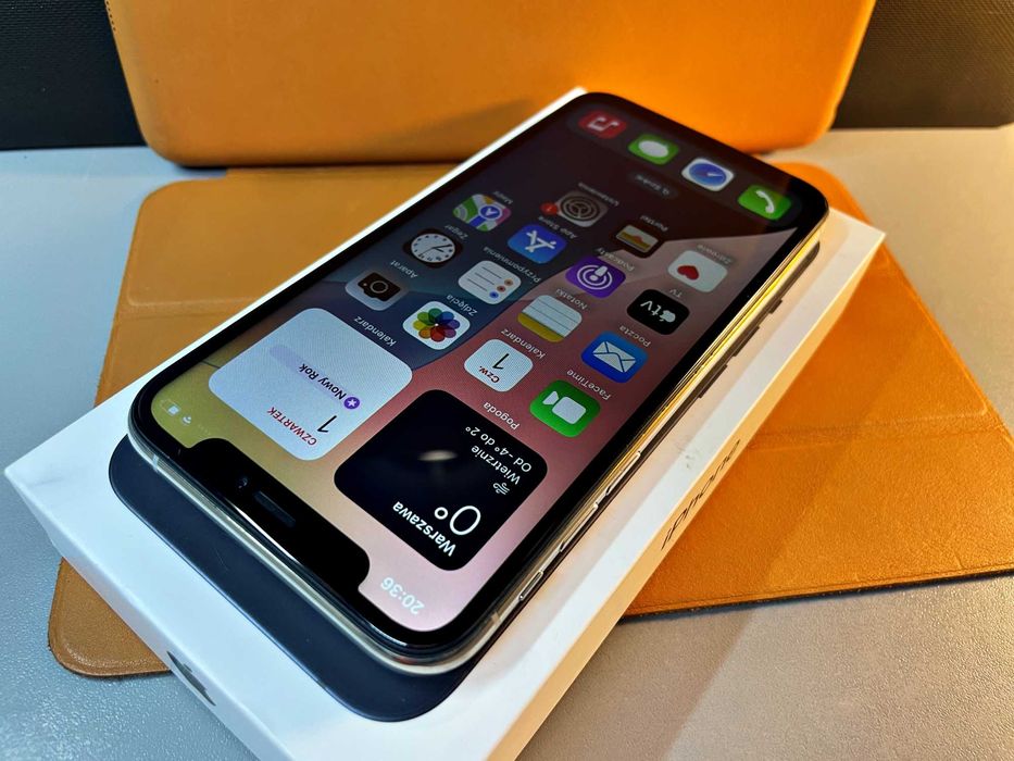 iPhone XS 256GB w bardzo ładnym stanie