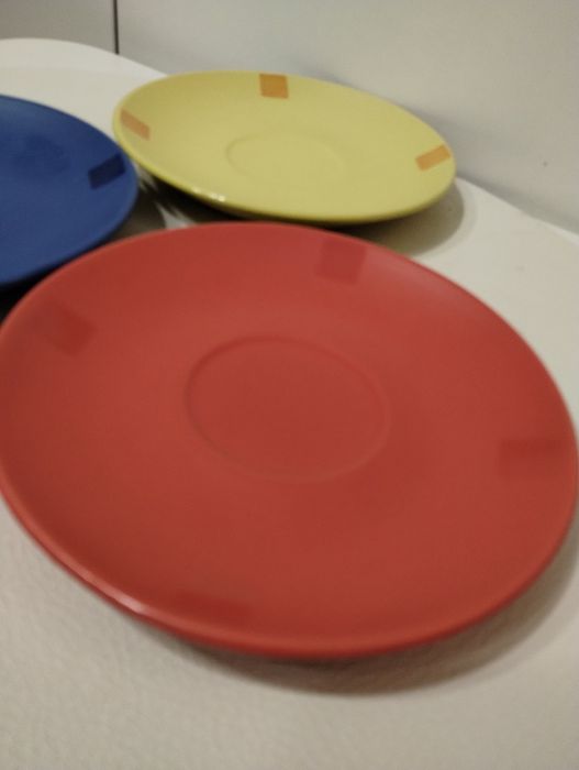 serwis kawowy/ zastawa stołowa/kolorowa/talerzyk