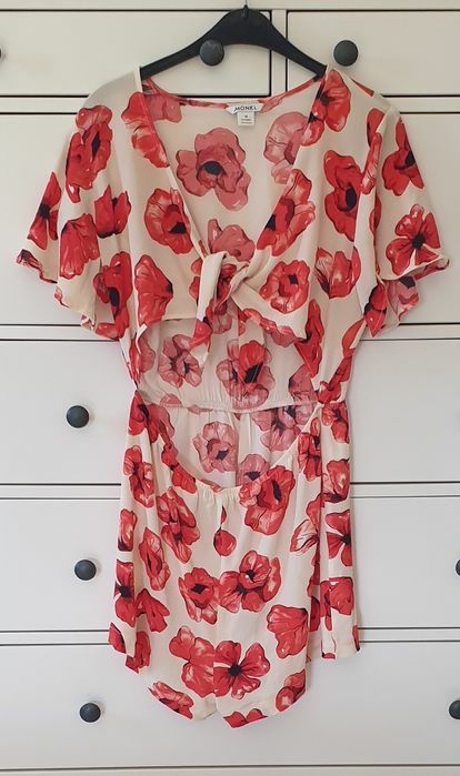 Kombinezon Monki rozm.M J.Nowy