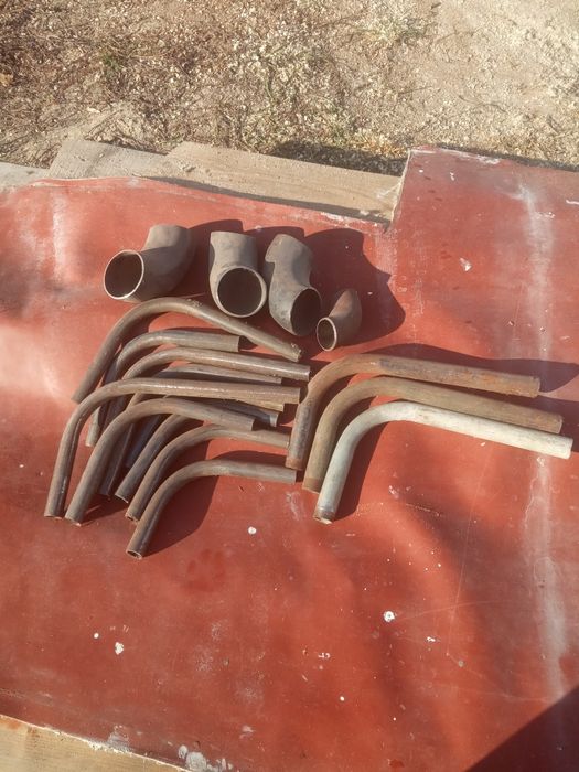 Газорізальник,зварювальник.Мангал,і коліна на зварку опалення, в'язаль