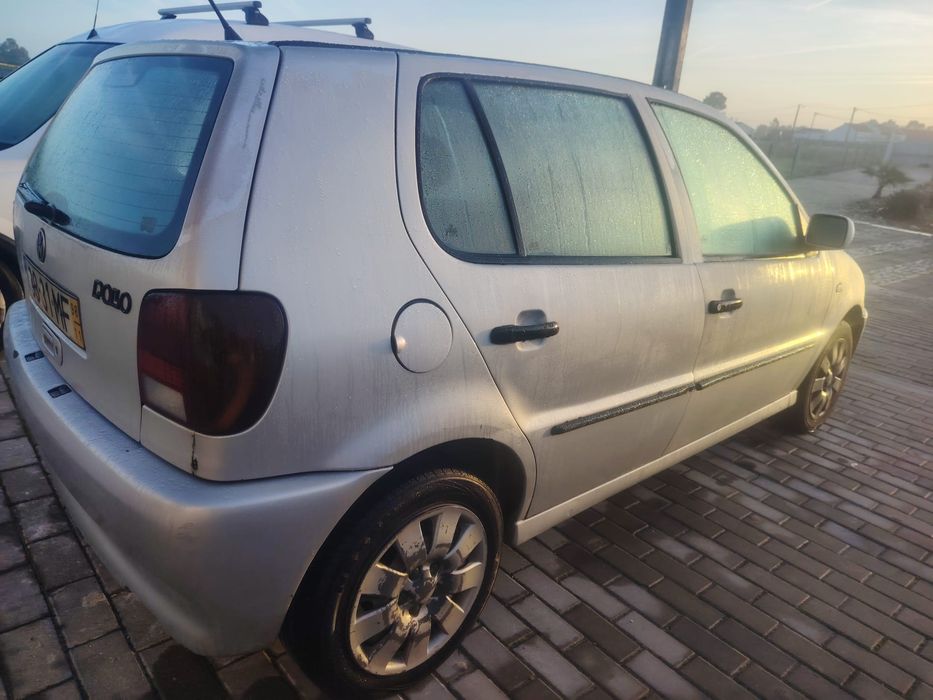 VW Polo 1998 Diesel | 379.000 km | 5 portas