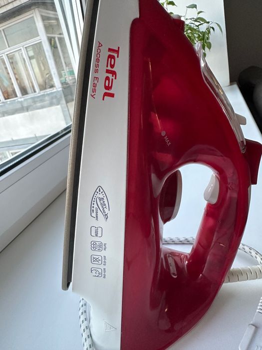 Праска Tefal. В робочу гарному стані
