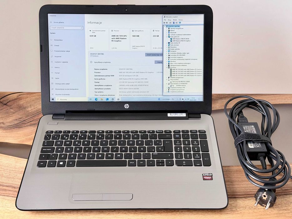 HP Pavilion 15 / AMD A8-7410 / AMD Radeon R5 M330 / 8GB DDR3 / 256 SSD