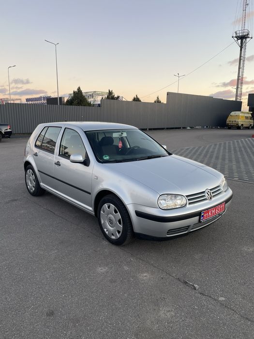 VW Golf 4 1.6 2001рік 154тис.км
