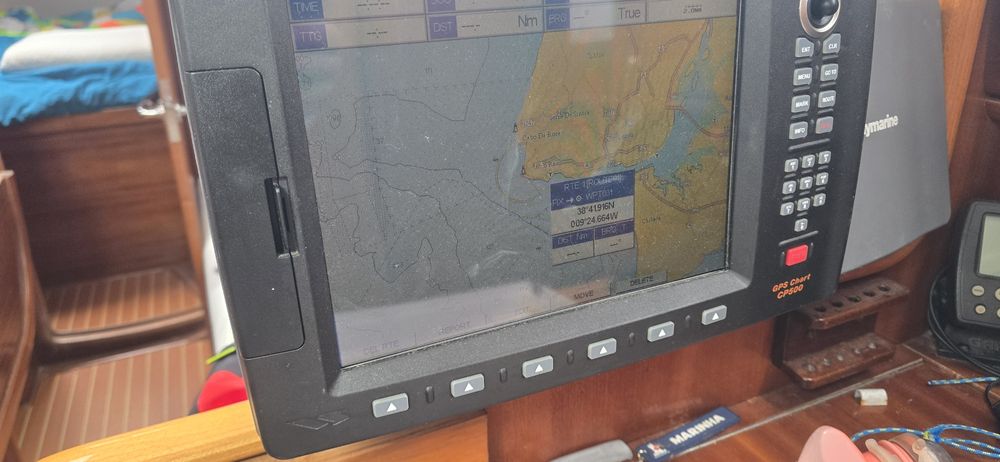 GPS plotter barco Standard Horizon 12''
