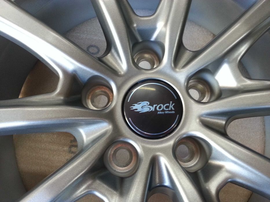 Felgi aluminiowe 5x114,3 7,5x18 60,1  Brock B32 Lexus Toyota Suzuki
