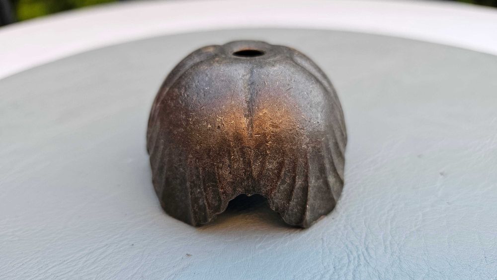 Stara mosiężna rozeta,podkloszówka,część śr.73 mm.kwiat,mosiądz lany
