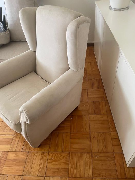 Cadeirão/Poltrona Bege