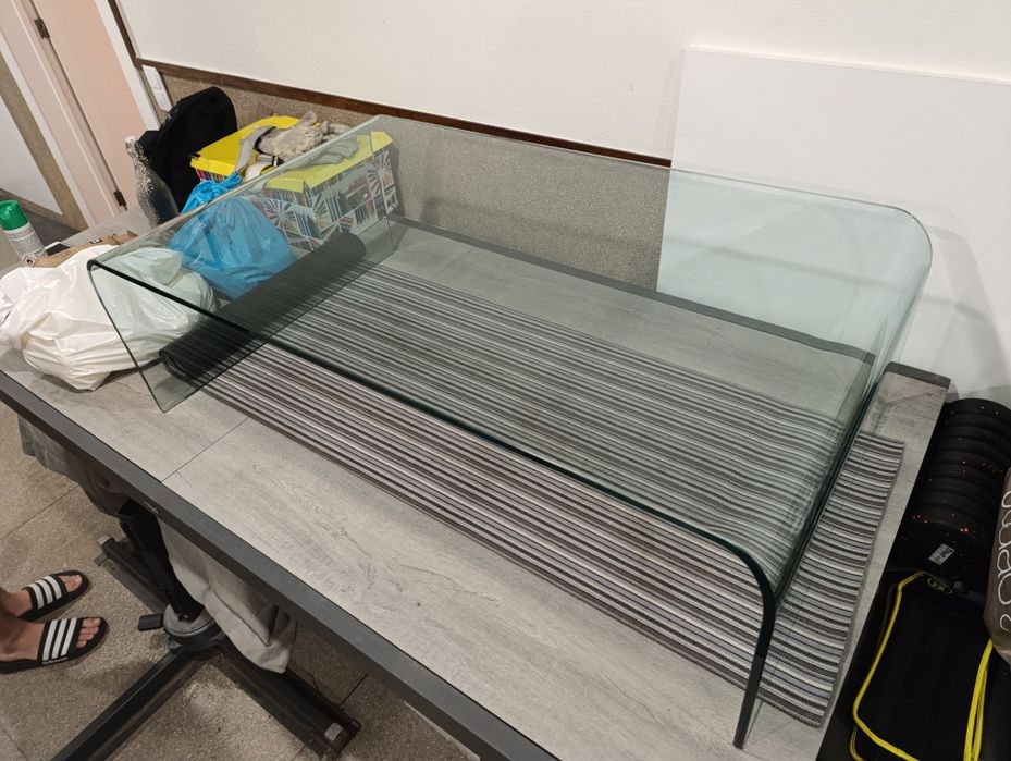 Mesa de vidro de sala de estar