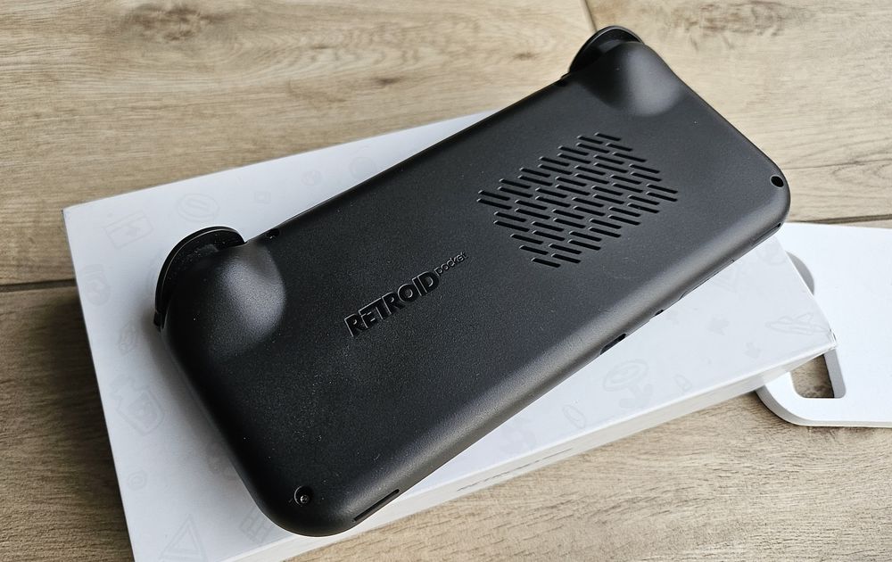 Retroid Pocket 4 stan idealny (r36s , anbernic , trimui )
