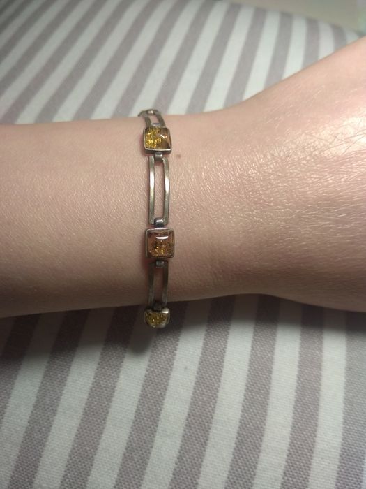 Srebro i Bursztyny, elegancka bransoletka