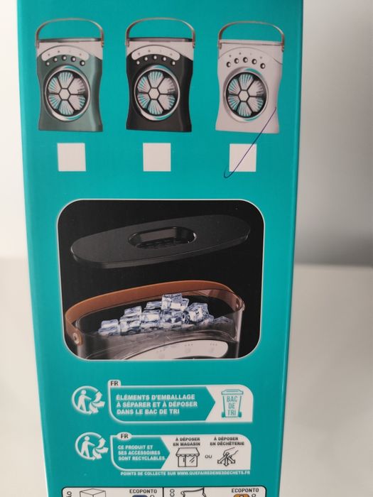 Ventoinha portátil com vapor de água e luz - Nova