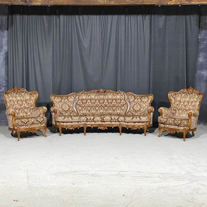 Barokowy komplet wypoczynkowy: sofa czteroosobowa + 2 fotele, orzech