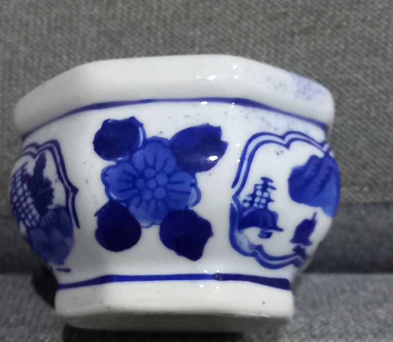 Mini-vaso vintage, azul e branco