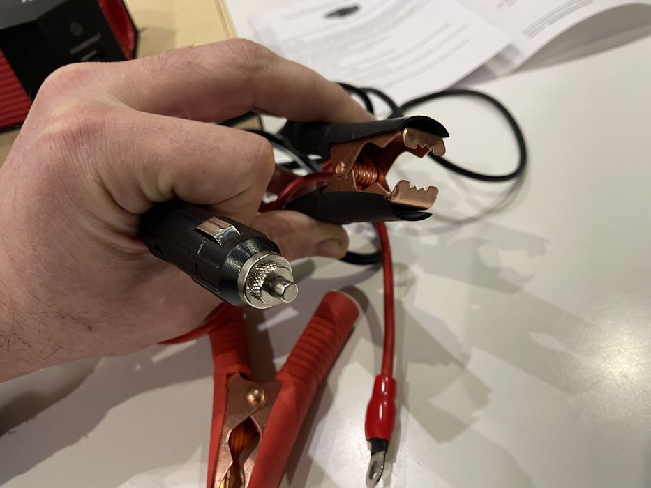 Инвертор Bestek 400 Вт США