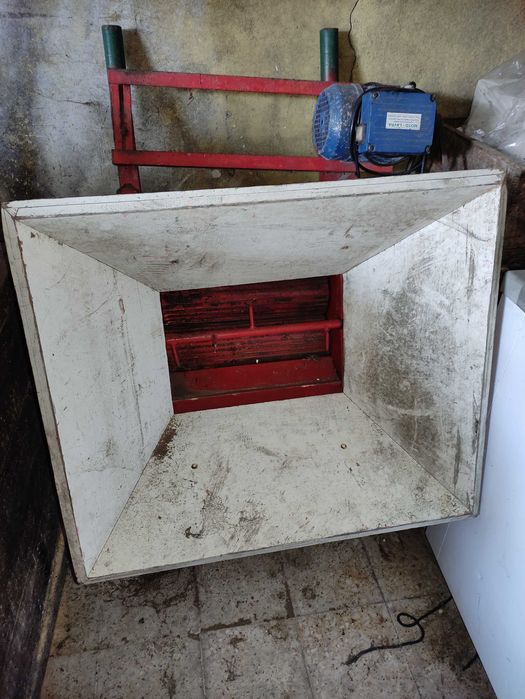 Ralador de uvas a motor