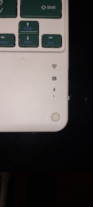 Teclado verde touchpad, ultrafino para tablet | Maia