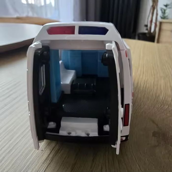 Модель Авто Швидка Медична Допомога Іграшка Машинка 1:32
