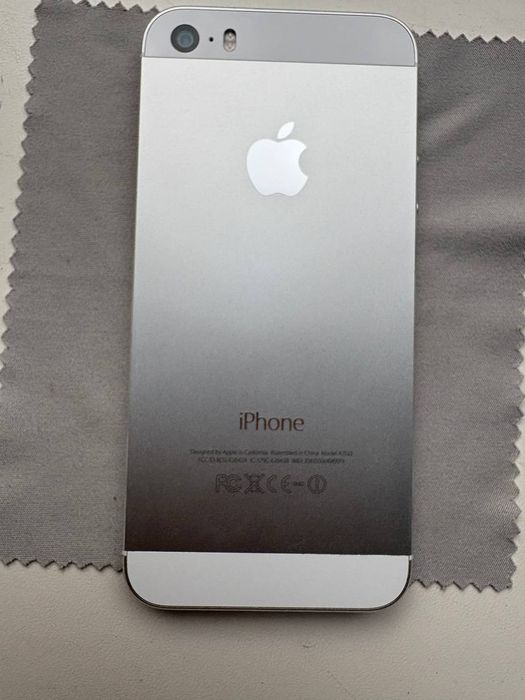 IPhone 5s в идеальном состоянии на 16gb