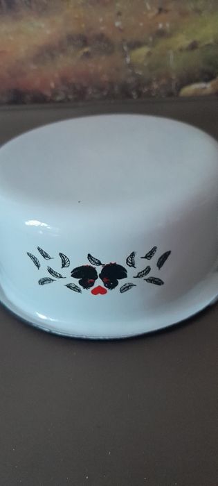 Rondelek,garnuszek emaliowany,nowy