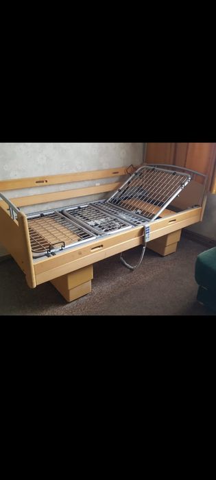 Łóżko rehabilitacyjne elektryczne