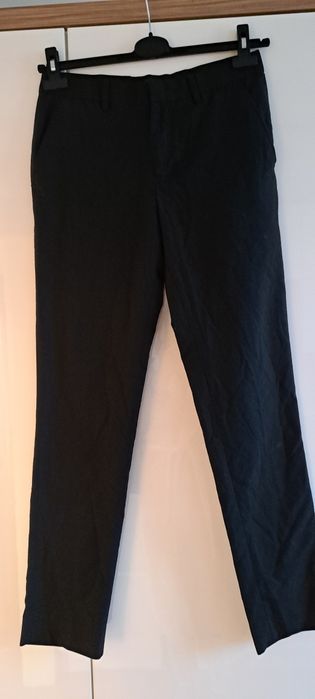Nowe Czarne spodnie cygaretki S