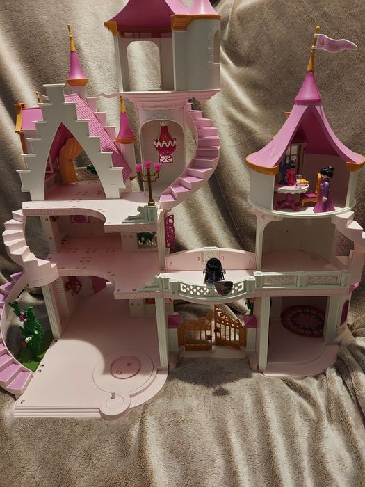 Playmobil- Duży zamek dla księżniczki