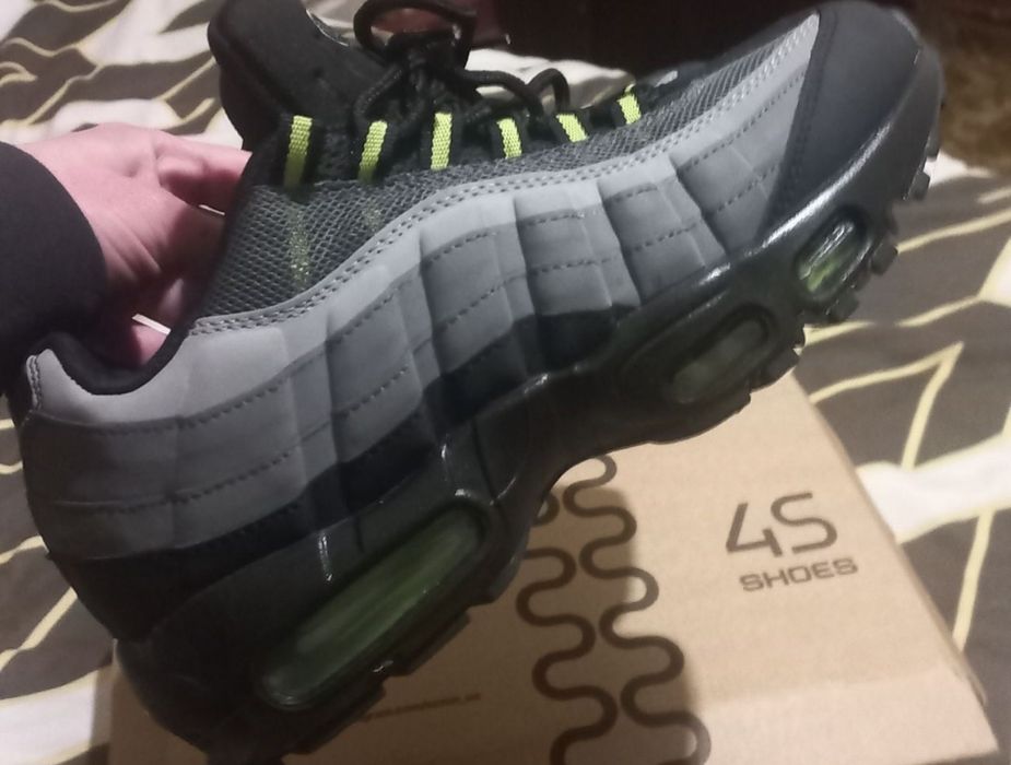 Крассовки новие 41