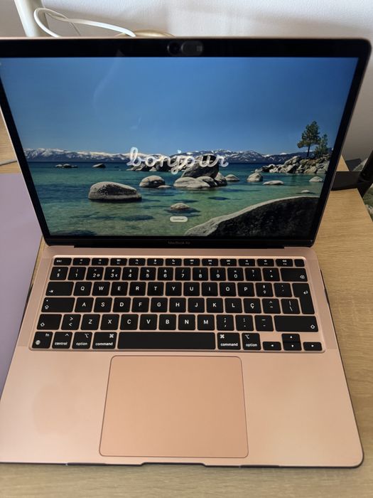 MacBook Air 13” — Apple M1 | 8GB RAM | 512GB | Rose Gold