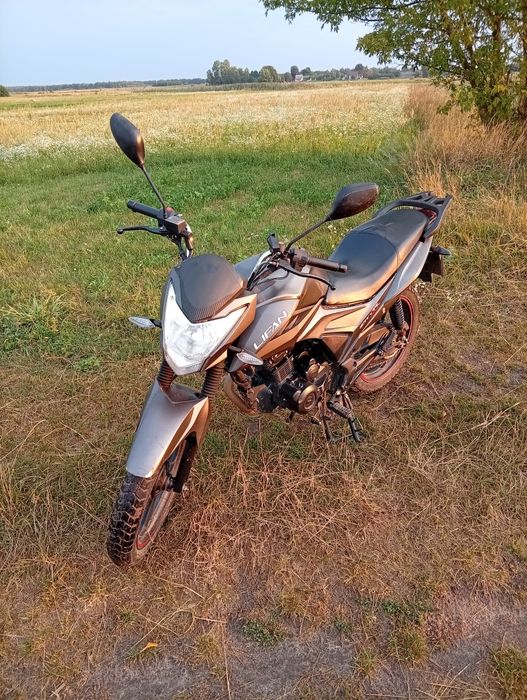 Продам ліфана  сітіера 200