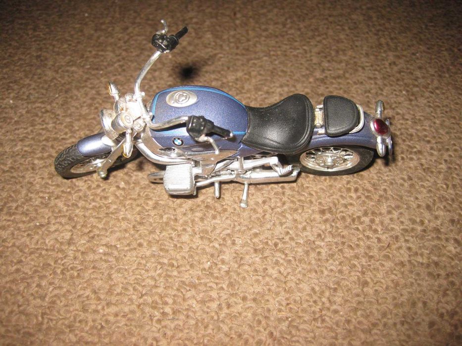 Moto Miniatura de Colecção "BMW" da Maisto!