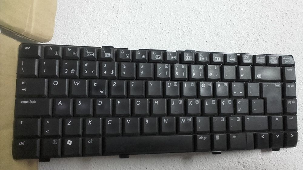 Teclado HP + Magalhães + Drives DVD