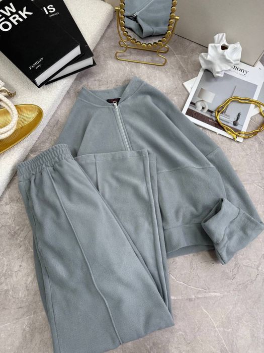 Розпрожаж залишку флісовий костюм