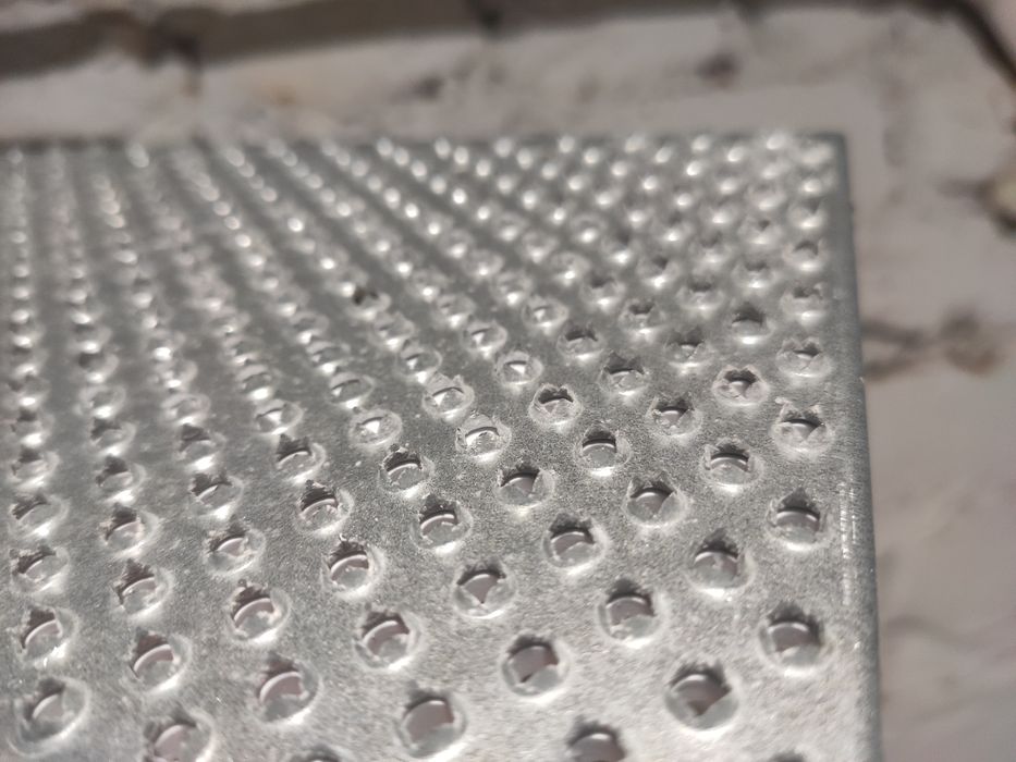 Ździerak drapak do tynku nowy