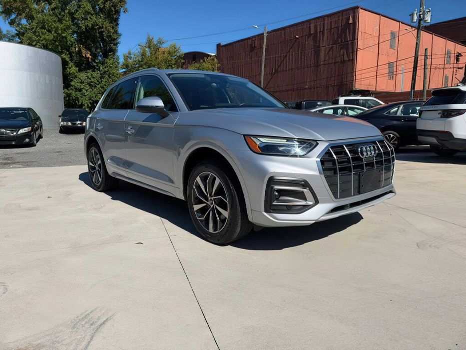 Audi Q5      2022