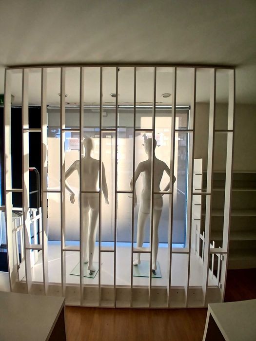 Expositores loja roupa