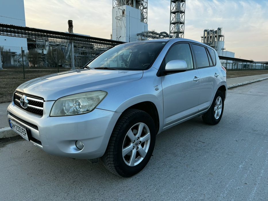 Toyota rav 4 2.2  дизель 2009 рік d4d